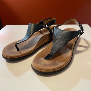 Vionic Women’s Kirra II Black Leather Toe Post Sling Back Comfort Cork Sandal